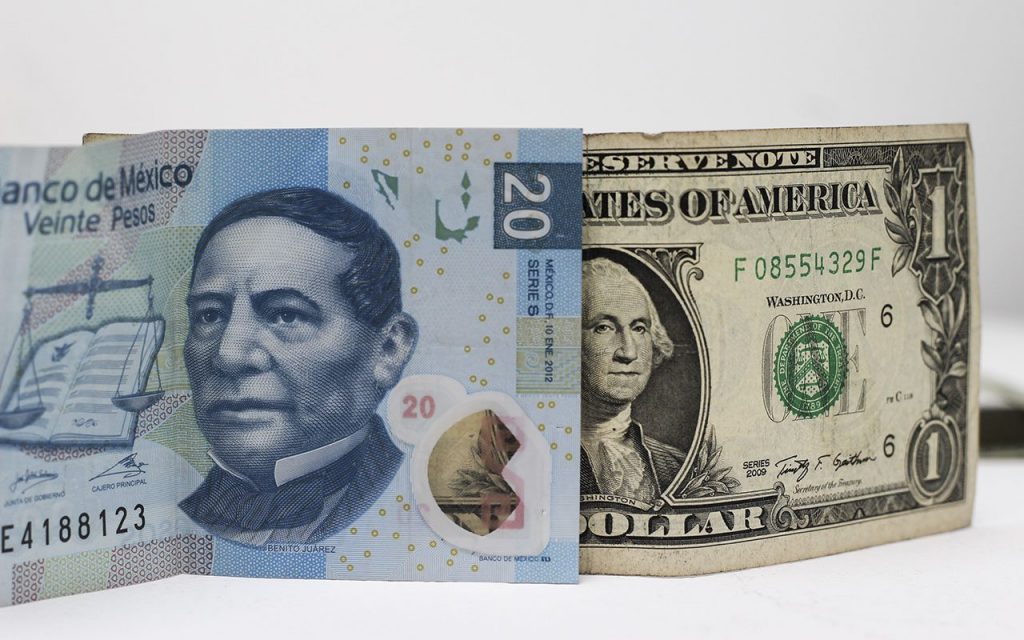 Dólar cotiza por debajo de los 20 pesos, por primera vez desde marzo