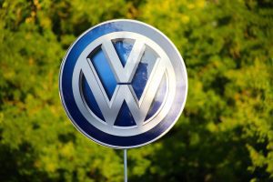Volkswagen anuncia millonaria inversión en planta de Guanajuato para nueva línea de motores