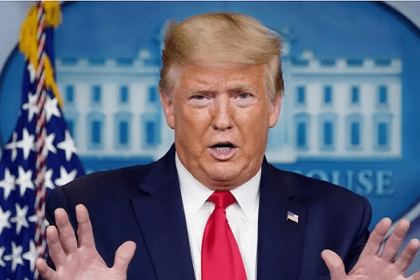 Trump presenta querella para detener conteo de votos