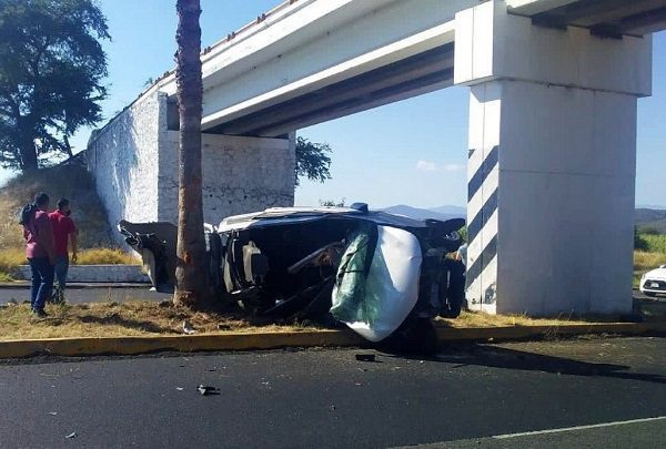Trágico accidente en la México-Acapulco causa la muerte de familia entera