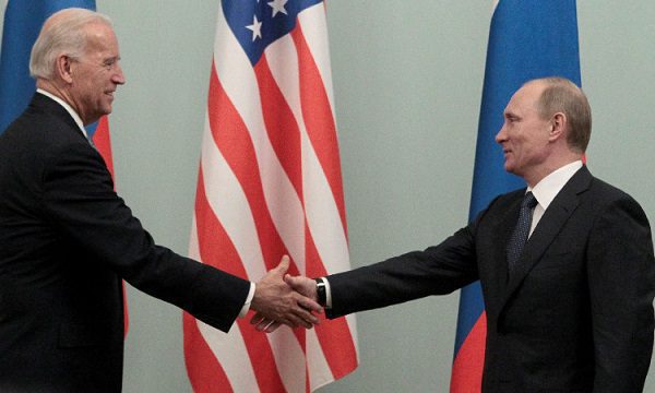 Tras ratificación de su triunfo, Vladimir Putin felicita a Joe Biden
