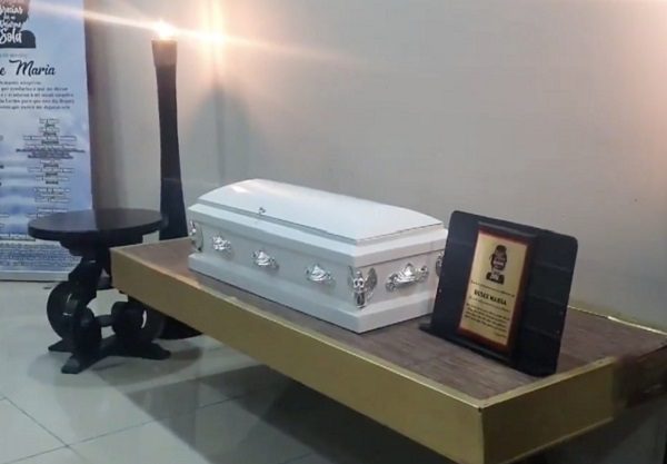 Para que no terminara en una fosa común, voluntarias rescatan cuerpo de niña encontrada en una hielera