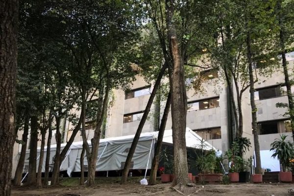 ¡Covid de postre! Legisladores del PRI dan el mal ejemplo y organizan comida de fin de año #VIDEO