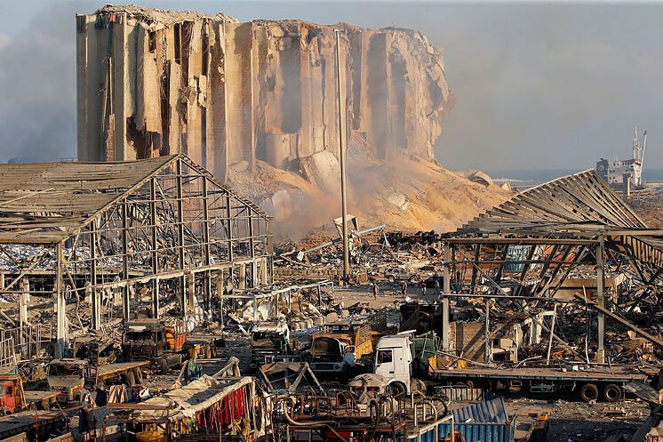 Imputan al primer ministro libanés y a tres exministros por la explosión del puerto de Beirut
