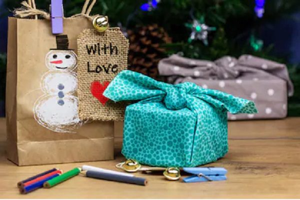 Si vas a dar algún obsequio no lo envuelvas con plástico, ¡Aquí 5 ideas geniales!