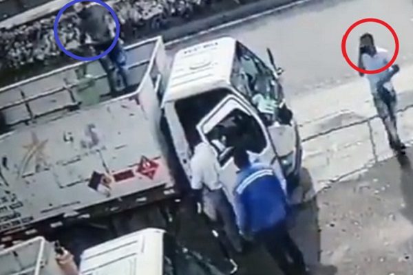 Así repelieron a ladrón en Colombia, con un tanque de gas #VIDEO