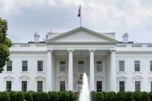 Investigan posible trama de sobornos en la Casa Blanca