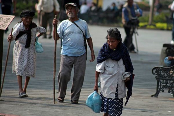 Darán cinco años de cárcel a quien abandone a adultos mayores