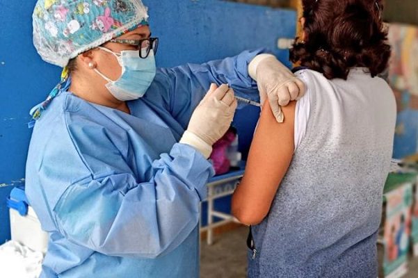 UNAM convoca voluntarios para brigadas de vacunación covid