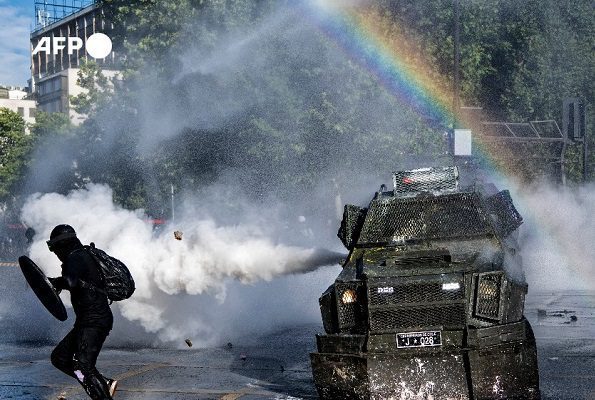 Francia vive nuevas protestas por Ley de Seguridad #VIDEOS