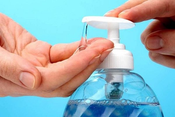 Desinfectantes sin alcohol son altamente efectivos contra Covid-19, revela estudio