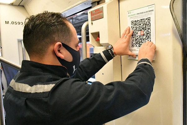 Metro CDMX ya cuenta con códigos QR de alerta Covid-19
