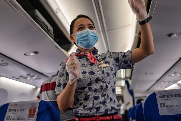 China recomienda usar pañales en vuelos para evitar contagios de Covid-19