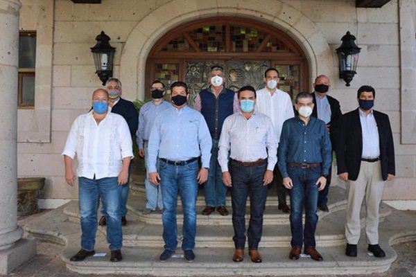 Alianza Federalista asegura adquirirá vacuna, pese a negativa federal