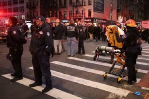 Conductora arrolló a al menos 40 personas durante protesta en NY #VIDEOS