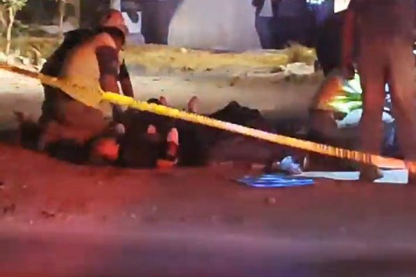 Abandonan a tres jóvenes con las manos amputadas en carretera de Guanajuato