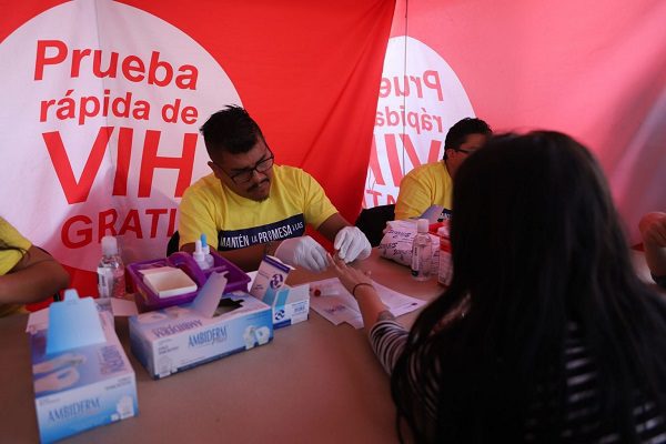 México participará en pruebas de posible vacuna contra VIH