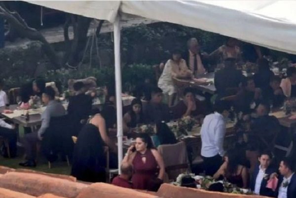 En plena pandemia, realizan boda con 300 invitados en Naucalpan