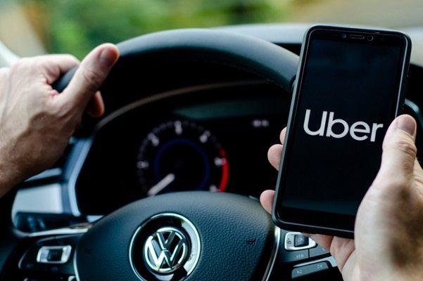 California pone multa millonaria a Uber por no reportar acosos sexuales