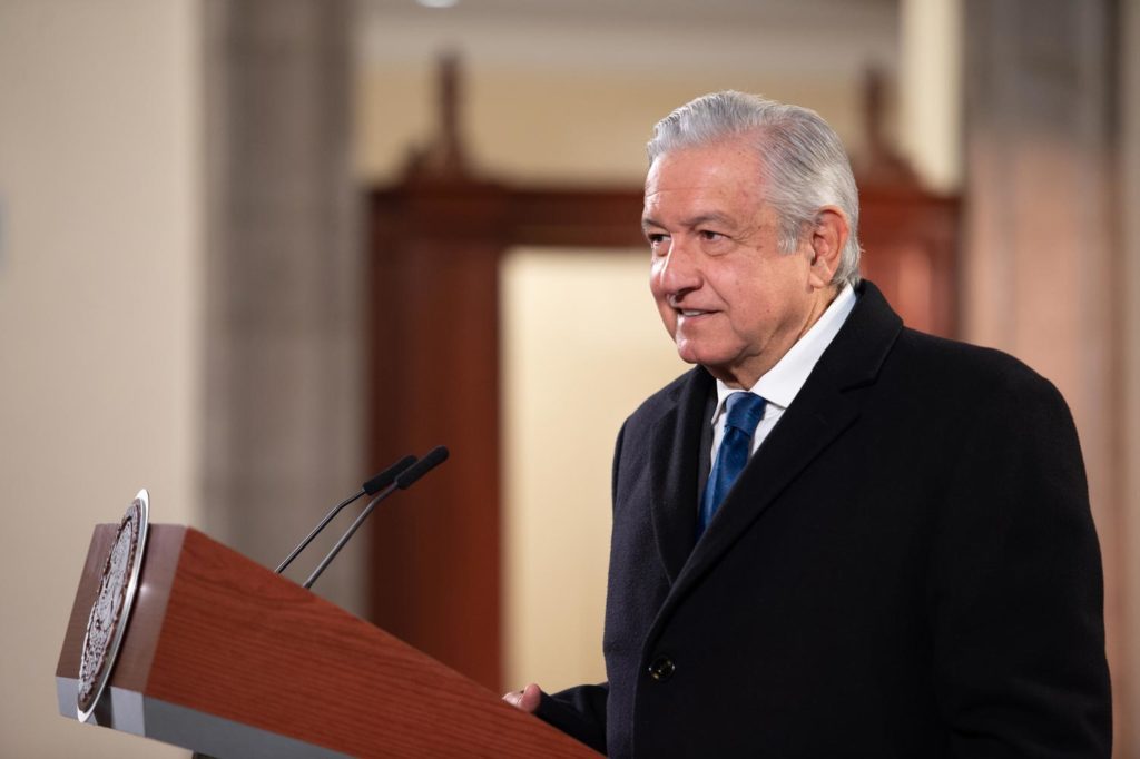 López Obrador anuncia que se amplía capacidad hospitalaria en la CDMX para atender COVID-19