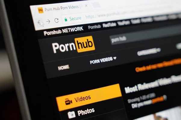 Victimas de trata de blancas interponen demanda millonaria a Pornhub