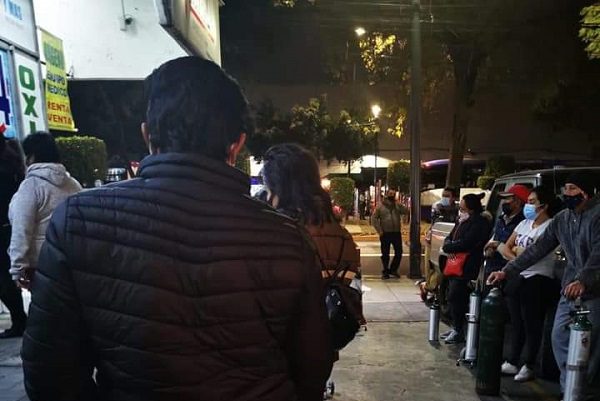 Reportan escasez de tanques de oxígeno en CDMX para paciente covid #VIDEOS