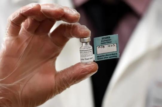 La FDA ya investiga las reacciones alérgicas a la vacuna de Pfizer