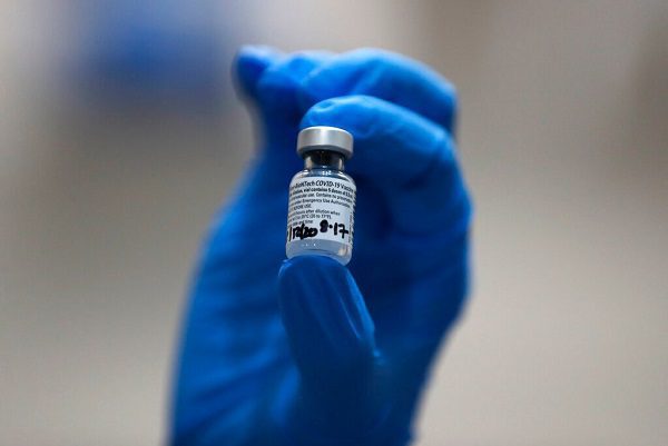 Se pospone indefinidamente la llega de la vacuna covid a Coahuila
