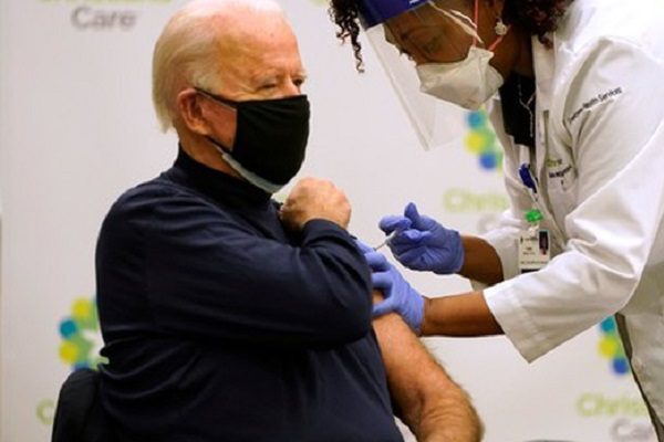 Joe Biden ya se vacunó contra el Covid-19