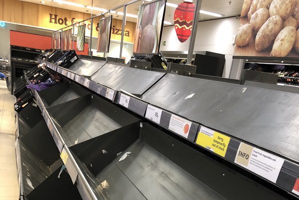 Se registran compras de pánico en Reino Unido por cepa covid