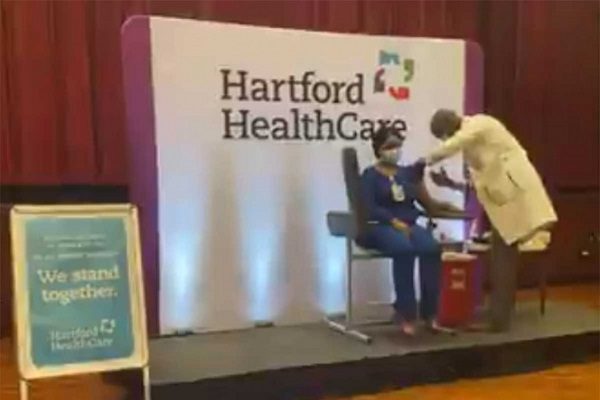 EU ya comenzó aplicación de segunda vacuna covid aprobada #VIDEO