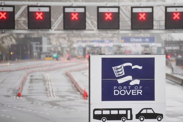 Boris Johnson asegura que cierres por cepa no afectarán abasto