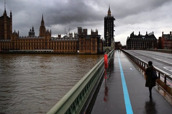 Reino unido confirma casos de cepa de Sudáfrica, "todavía más contagiosa", asegura