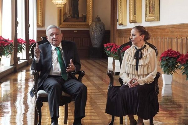 El presidente López Obrador y Gutiérrez Muller ofrecen un mensaje de Navidad #VIDEO