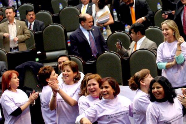 TEPJF resuelve aplicación de paridad de género en proceso de 2021