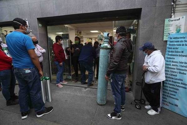 Clausuran a dos distribuidoras por vender oxígeno industrial para consumo humano