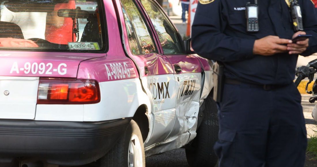 Conductor mata a golpes a taxista tras abollarle la carrocería, en Iztapalapa