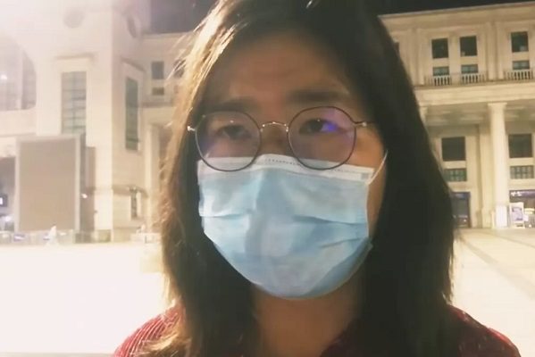 Dan 4 años de prisión a periodista que reportó brote de Covid-19 en Wuhan