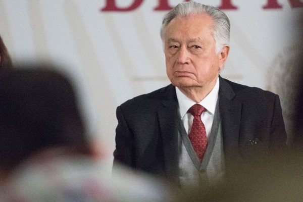 Retiran inhabilitación de Función Pública a empresa de hijo de Bartlett