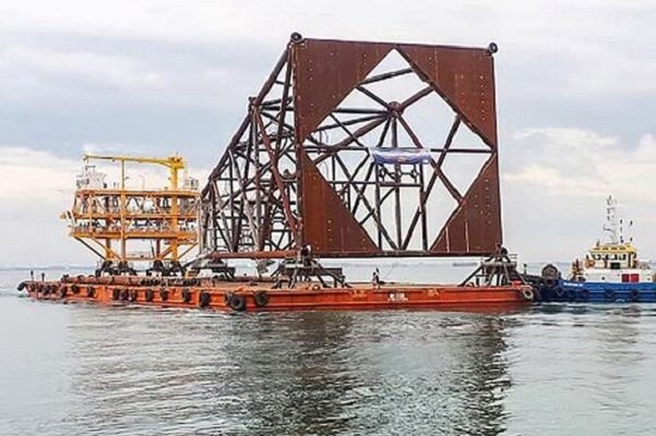 Camboya celebra la extracción histórica de su primer gota de petroleo