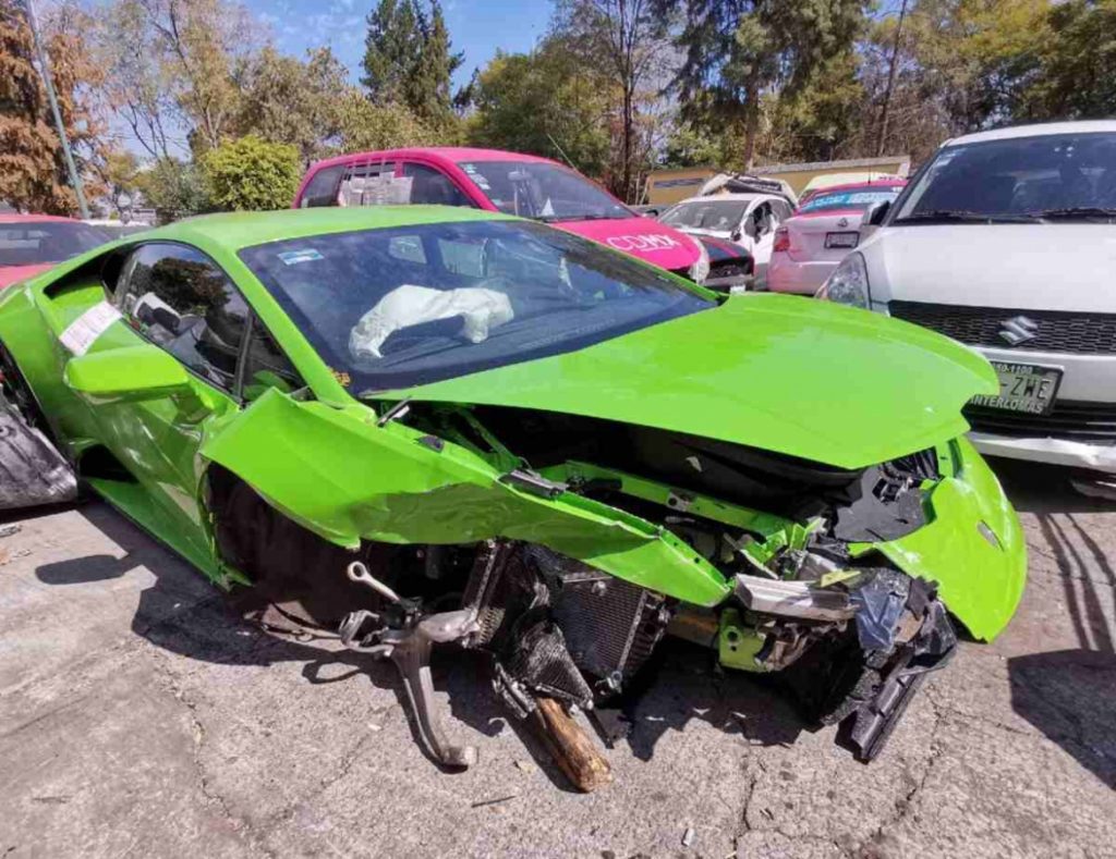 Dueño del Lamborghini chocado en Miguel Hidalgo aparece y alcanza acuerdo