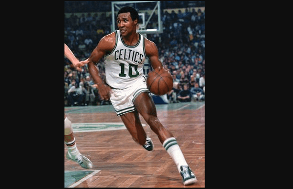 Muere la leyenda de los Celtics de Boston, K.C. Jones