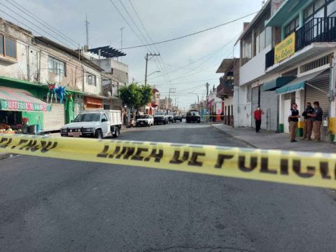 Capitán de bomberos de Celaya es acribillado en su negocio de carne y pollos