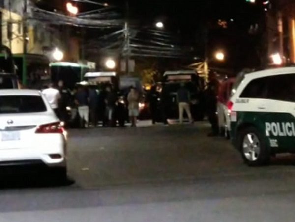 Cinco personas son baleadas en panadería de la Álvaro Obregón
