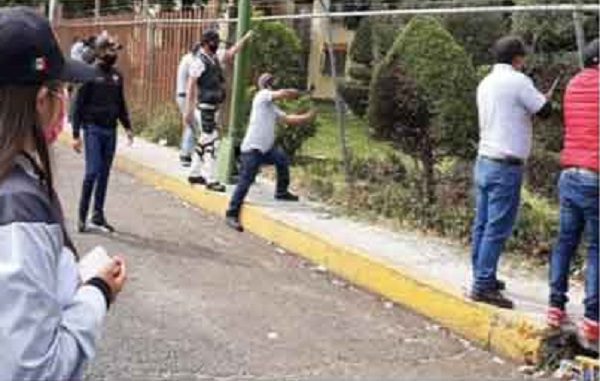 Vecinos en Xochimilco denuncian que alcaldía busca quedarse con una predio común