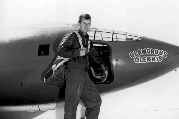 Muere 'Chuck' Yeager, el primer piloto que rompió la barrera del sonido