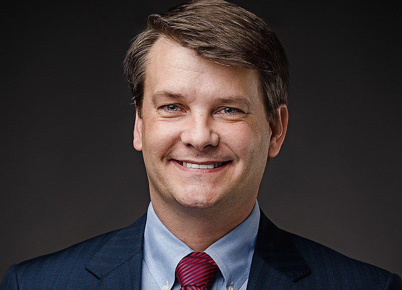 Congresista electo de EEUU muere por complicaciones de COVID-19