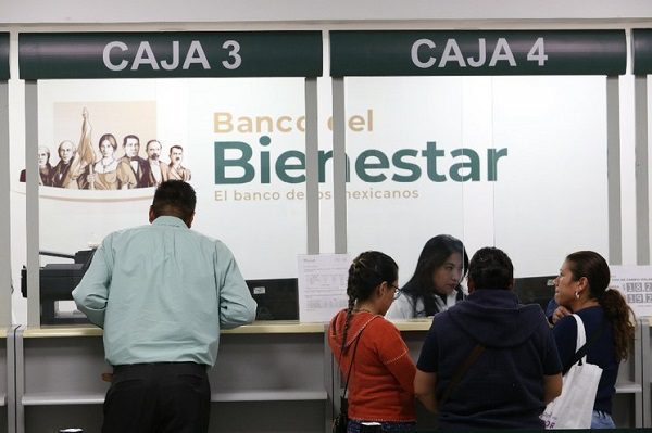 Banco del Bienestar sufre caída en su sistema y cierra 450 sucursales hasta nuevo aviso