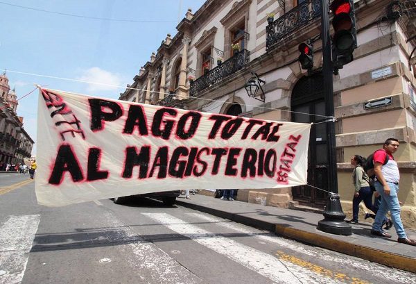 Gobierno pagará adeudo de 240 mdp a maestros de Michoacán