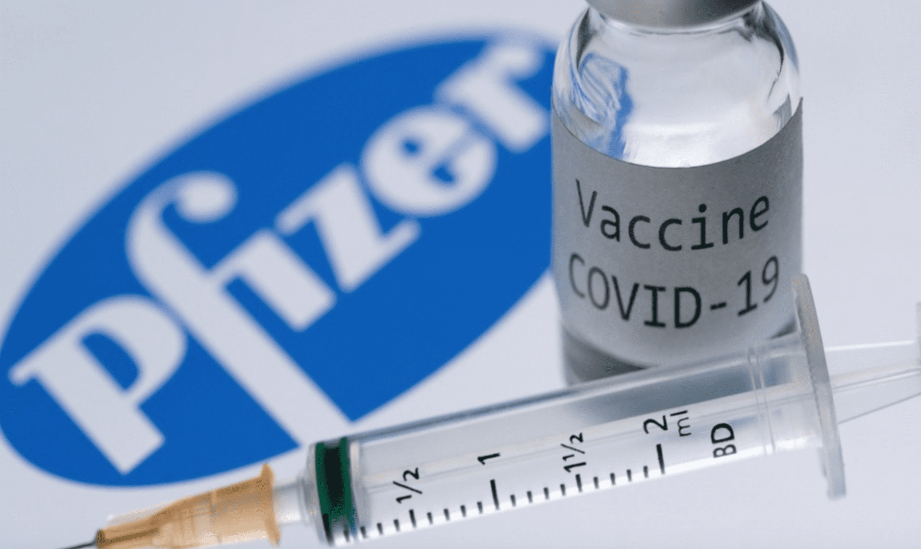 Disminuye Pfizer número de vacunas contra Covid-19, que fabricará este año